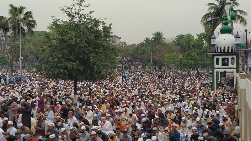 সিলেটে ঈদের প্রধান জামাত শাহী ঈদগাহে অনুষ্ঠিত