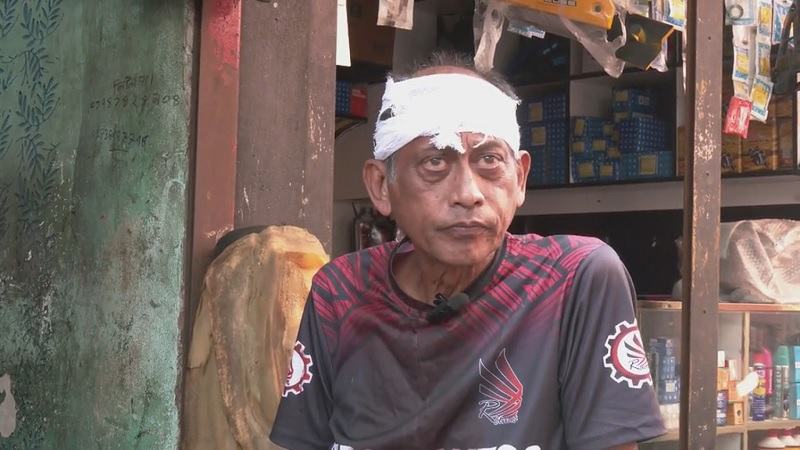 যশোরে বাড়ির সামনে অভিনেতা সমু চৌধুরীর ওপর হামলা