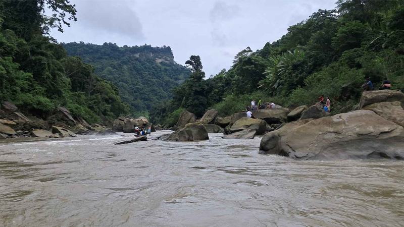 সাঙ্গু নদে ইঞ্জিনচালিত নৌকাডুবি, পর্যটক নিখোঁজ