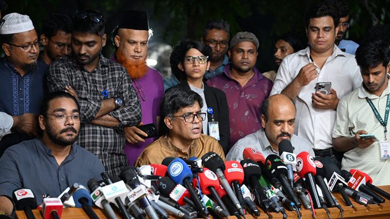 ড. ইউনুস আগামী বছরের ৩০ জুনের পর একদিনও থাকবেন না: প্রেস সচিব