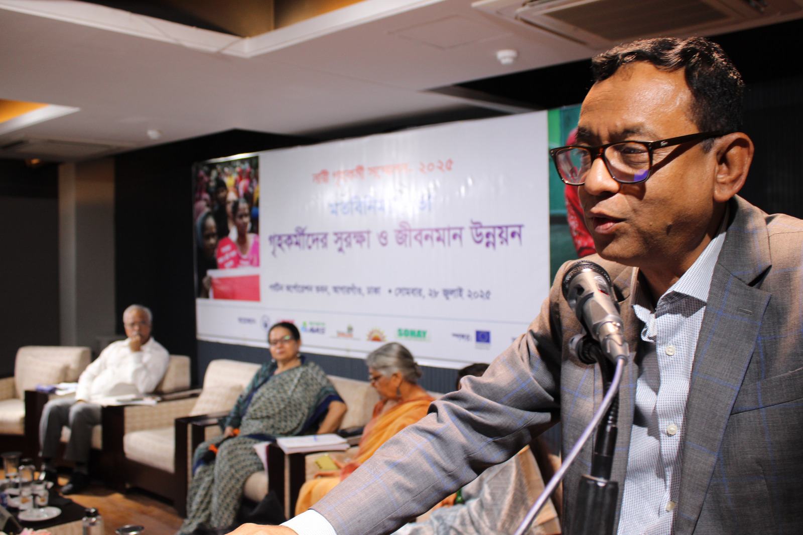 শ্রমিকের অধিকার সুরক্ষা ও কর্মপরিবেশ নিশ্চিতে কাজ করছে সরকার: শ্রম সচিব