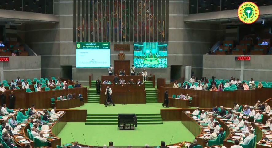 জ্বালানি তেলের তিন মাসের মজুদ গড়ার সুপারিশ, সংসদে বিশেষ কমিটির প্রতিবেদন