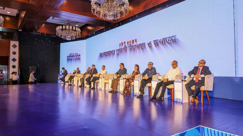 জ্বালানি সরবরাহের নিশ্চয়তা ছাড়া দেশী-বিদেশী বিনিয়োগ বাড়ানো সম্ভব নয়