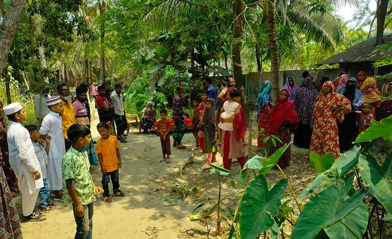 সাতক্ষীরায় বিষাক্ত মদপানে তিন যুবকের মৃত্যু