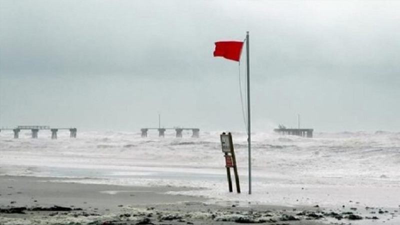 চার সমুদ্র বন্দরে ৩ নম্বর সতর্ক সংকেত জারি