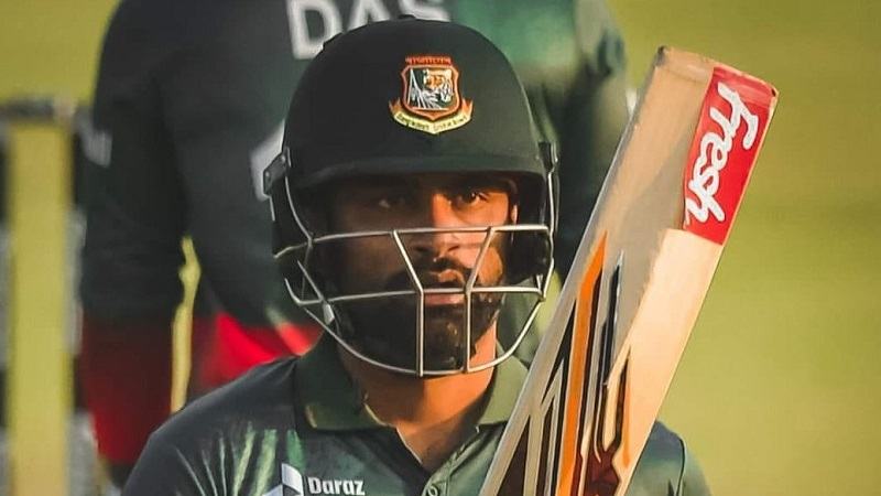 হাসপাতাল থেকে বাসায় ফিরেছেন তামিম ইকবাল