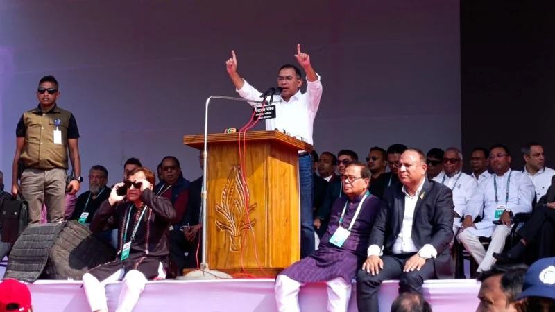 একটি দল টিকিট দেয়ার কথা বলে মানুষকে ঠকাচ্ছে: তারেক রহমান
