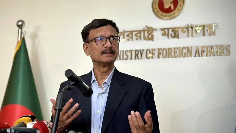 কূটনীতিকদের পরিবারের নিরাপত্তা উদ্বেগের কথা জানায়নি ভারত: পররাষ্ট্র উপদেষ্টা
