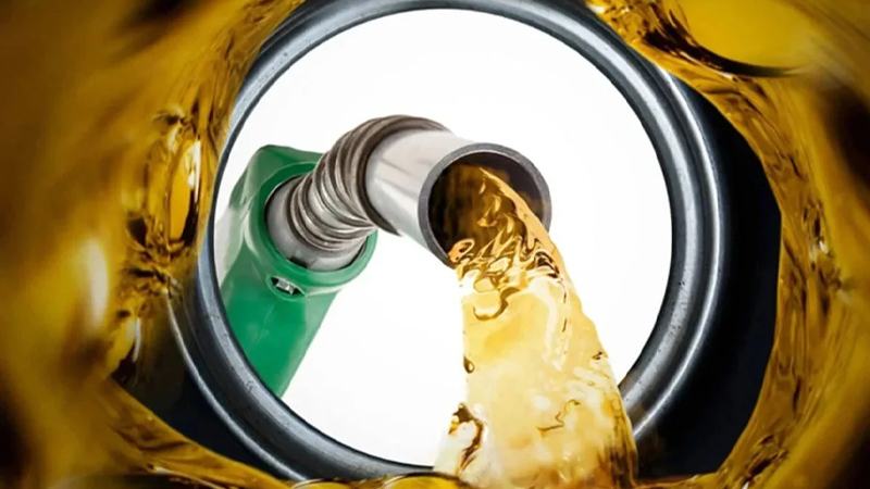 সিরাজগঞ্জে মুদি দোকান থেকে ১৫১০ লিটার জ্বালানি তেল উদ্ধার