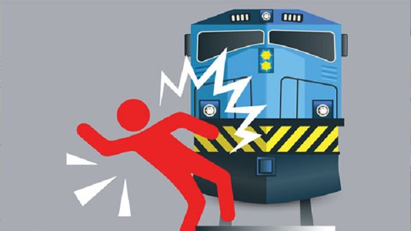 গাজীপুরে ট্রেনে কাটা পড়ে মা-ছেলের মৃত্যু