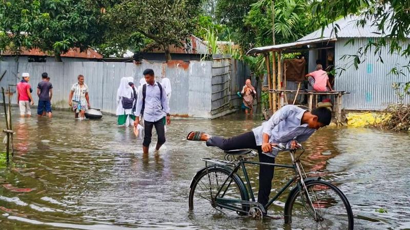 তিস্তার পানি বিপৎসীমার ১৮ সেন্টিমিটার ওপরে, পানিবন্দি হাজারো মানুষ