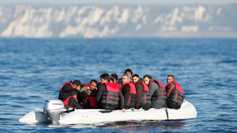 uk_english_chanel_migrant_reuters