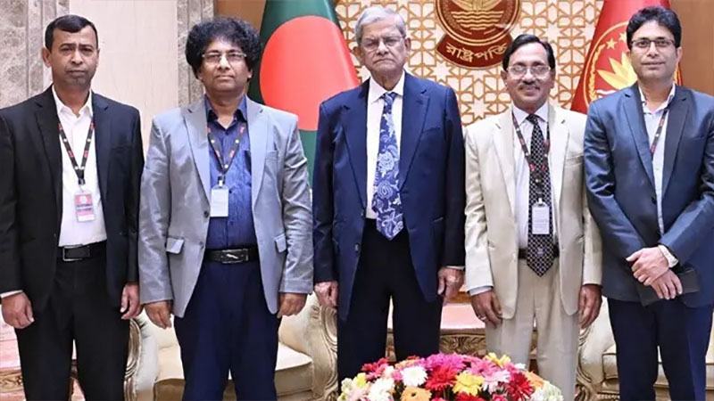 শুধু চাকরিপ্রত্যাশী নয়, বিশ্ববিদ্যালয়কে উদ্যোক্তা তৈরি করতে হবে