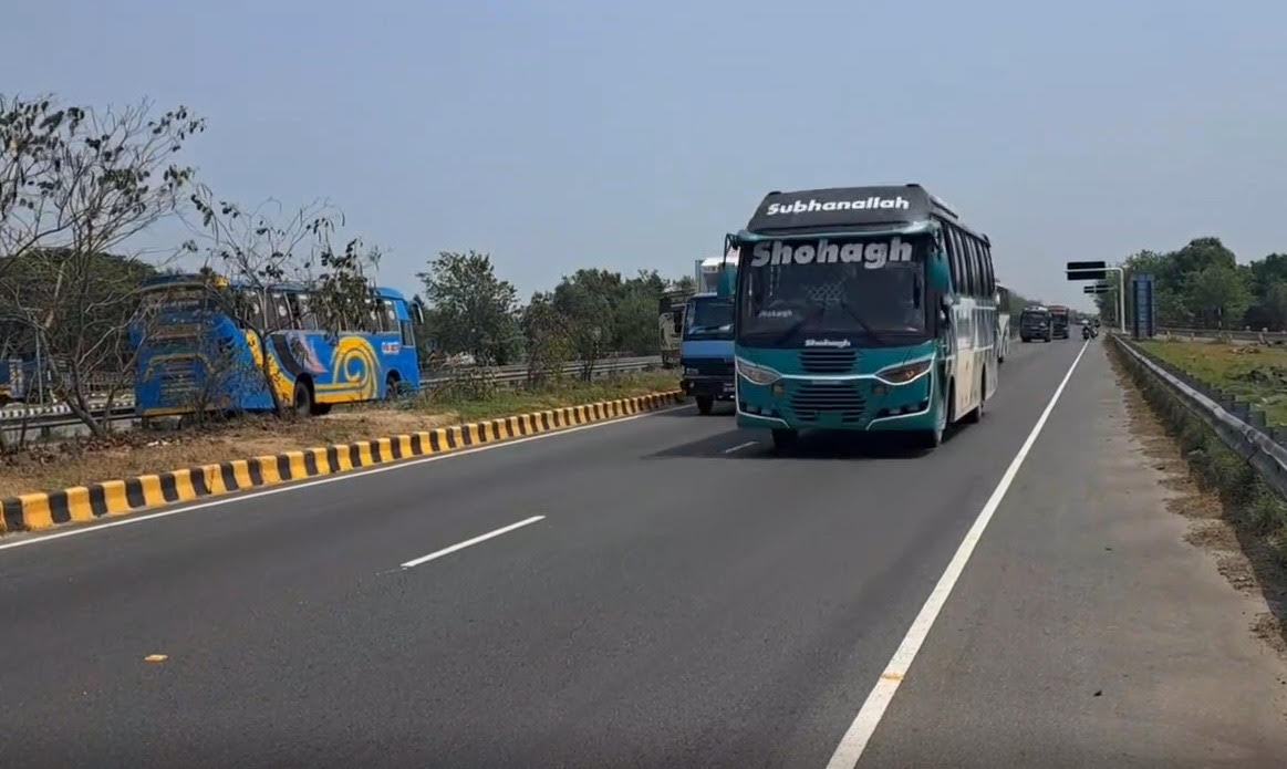 ঢাকা-ভাঙ্গা এক্সপ্রেসওয়েতে দ্বিগুণ ভাড়া আদায়ের অভিযোগ