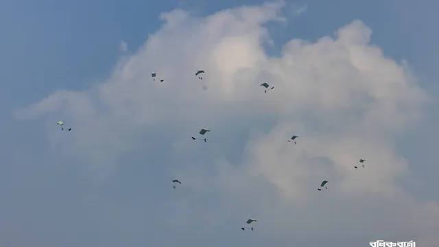 victory-day-pared-ground-air-show_KSR_16122025_006