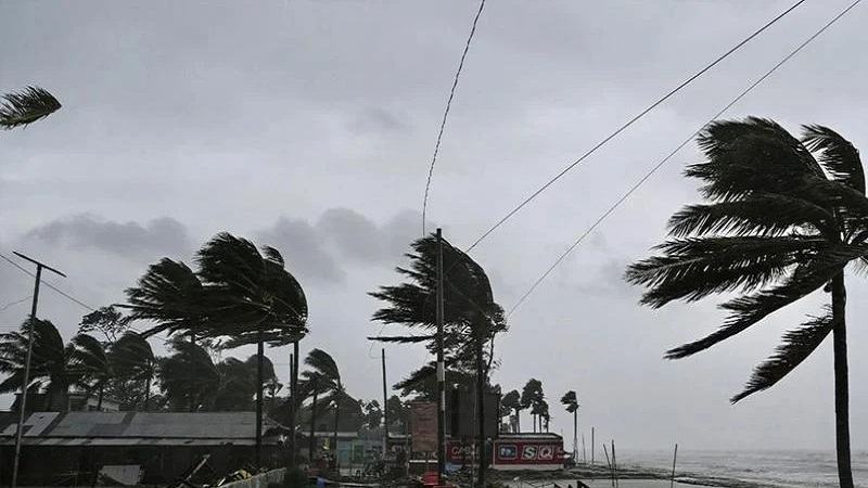 অভ্যন্তরীণ নদীবন্দরসমূহে ১ নম্বর সতর্কতা সংকেত জারি