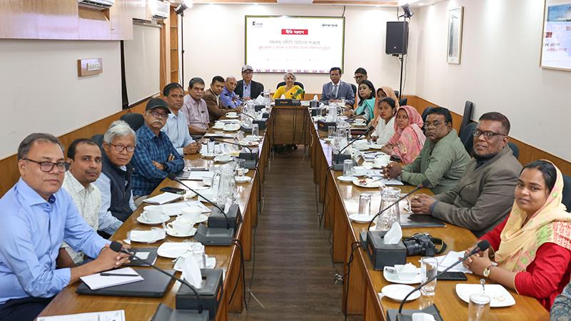 সমবায় সমিতি আইনের সংস্কার: ক্ষুদ্র কৃষক ও প্রান্তিক জনগোষ্ঠীর সমবায় বিকাশের সুযোগ