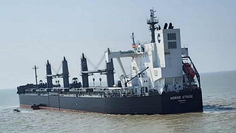 আমেরিকা থেকে প্রথমবারের মতো সরকারিভাবে গম আমদানি শুরু