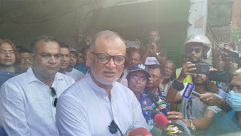 চামড়া শিল্প রক্ষার্থে অন্তর্বর্তী সরকার যা করেছে, তা আর কেউ করেনি: বাণিজ্য উপদেষ্টা