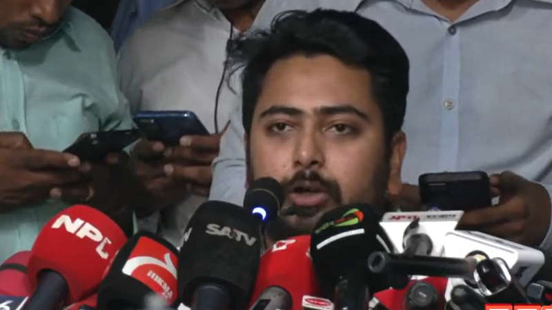 নির্বাচন কমিশনের আচরণ নিরপেক্ষ মনে হচ্ছে না, পুনর্গঠন প্রয়োজন: নাহিদ ইসলাম